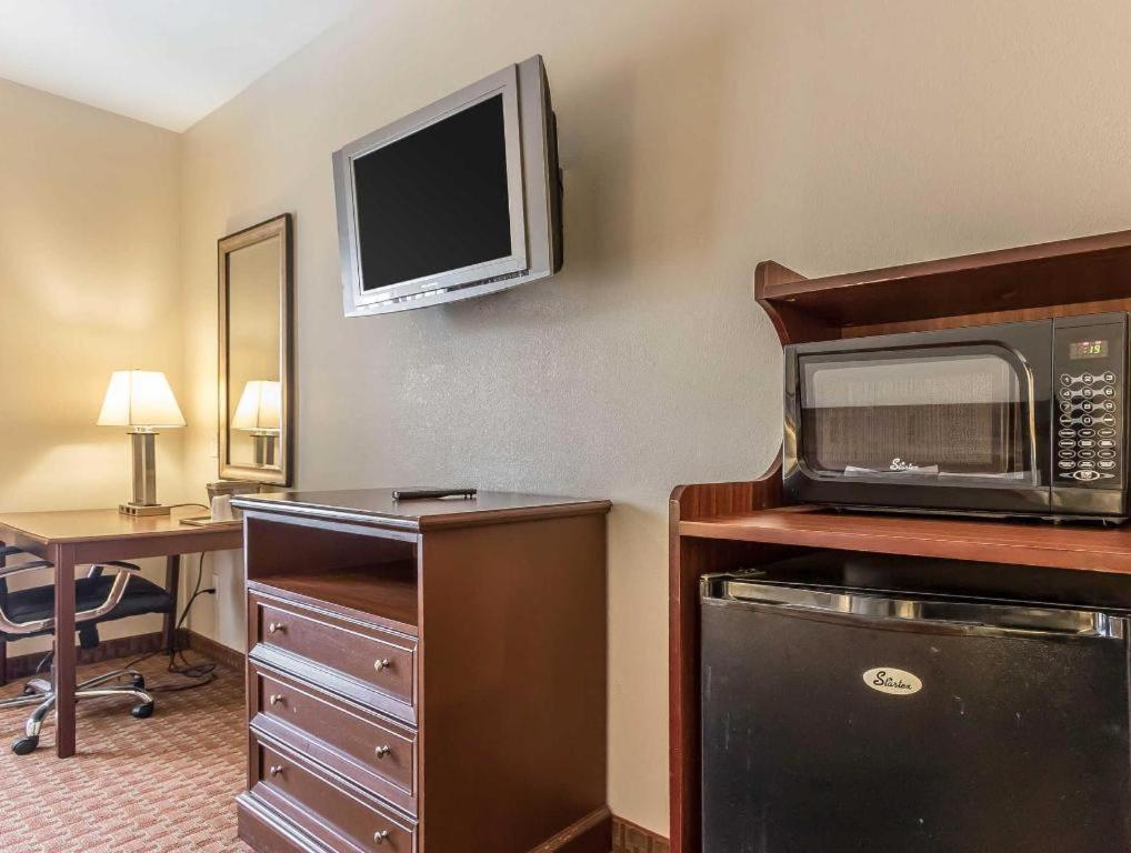 Econo Lodge Eutaw Экстерьер фото