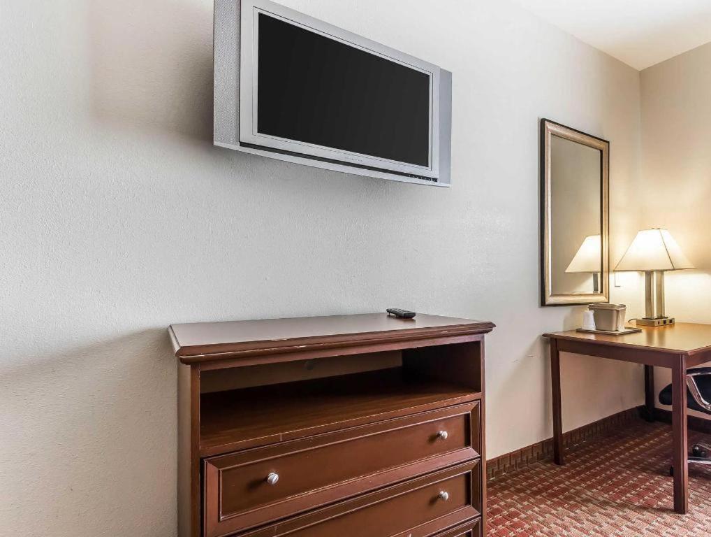 Econo Lodge Eutaw Экстерьер фото