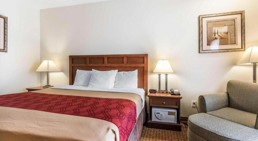 Econo Lodge Eutaw Экстерьер фото